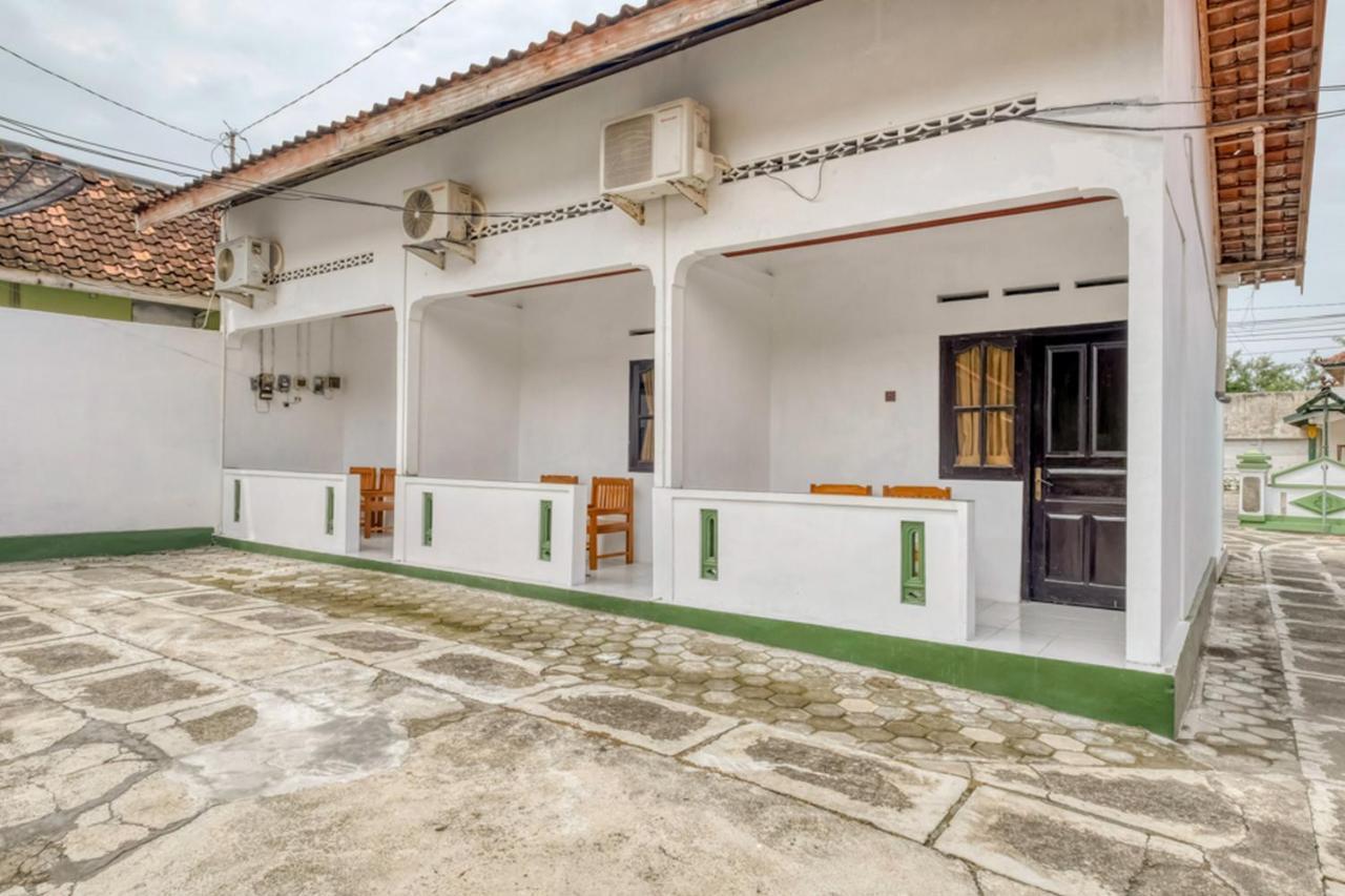 Reddoorz Near Wisata Pantai Parangtritis Kretek Екстер'єр фото
